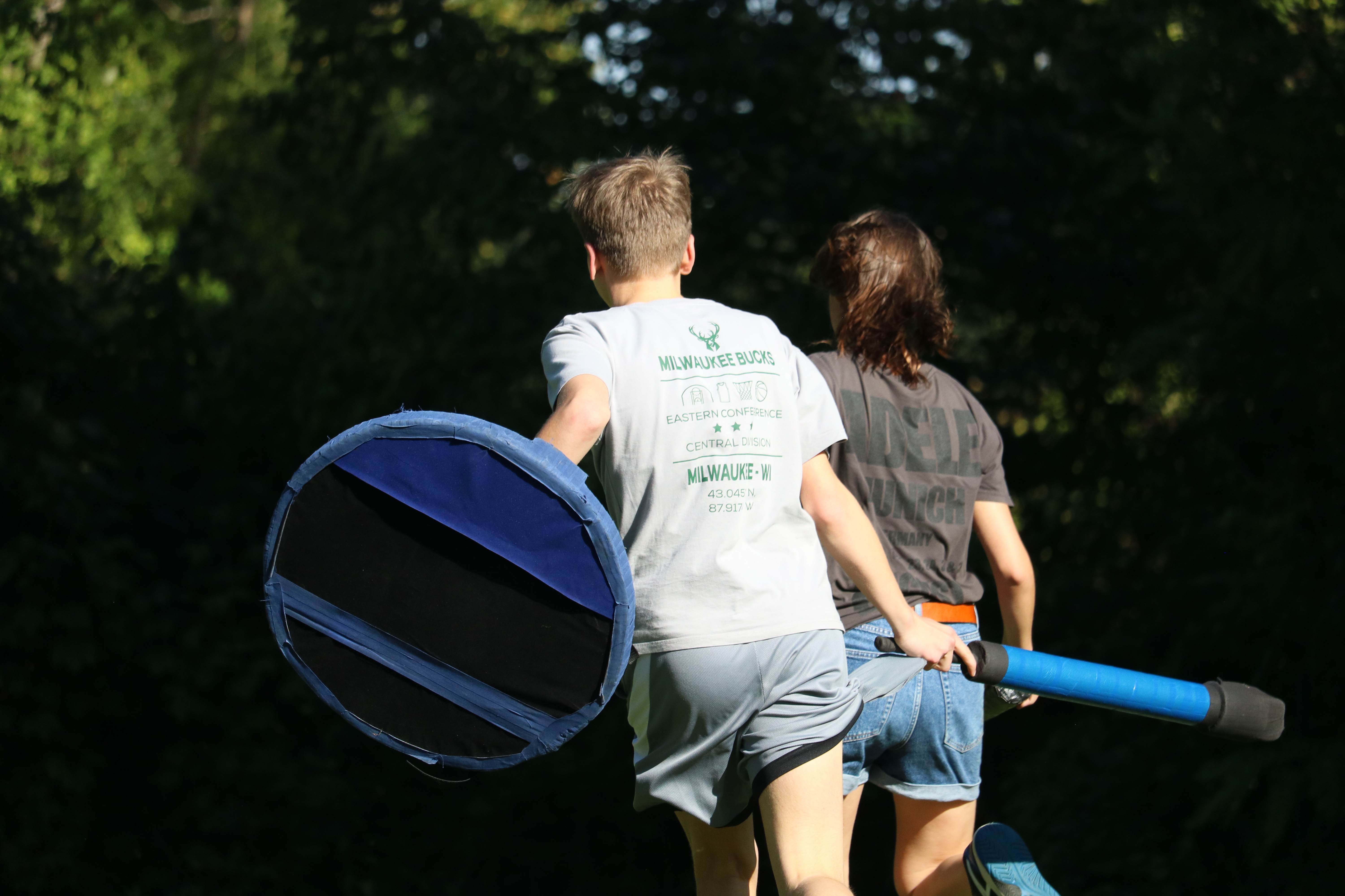 Kinder spielen Jugger